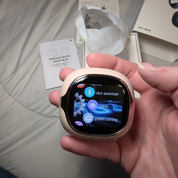 HTC Smartwatch with Interactive Display - Picture 7 of 7